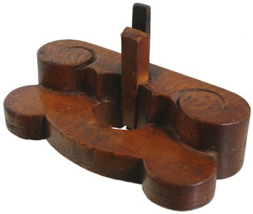 Unmarked: Early Carved B'wood Router Plane