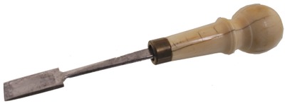 Unmarked: Early Buttonhole Cutter