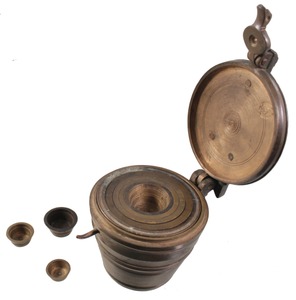Reyes: Full Set Of "Pile De Charlemagne' Weights