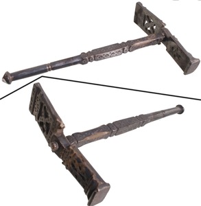 Unmarked: Artfully Forged Iron Hammer