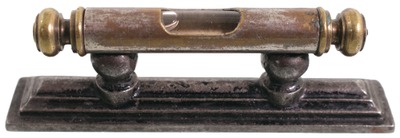 Davis L. & T. Company (Unmarked), No. 10: 4" Pedestal Level
