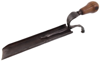 Unmarked: Early French Form Farrier's Butteris