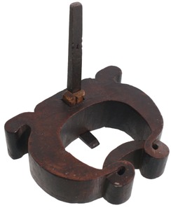 Unmarked: Fancy Carved Cormier Router Plane
