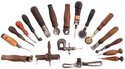 Assorted Makers: Lot Of Clean & Usabl Leather Tools