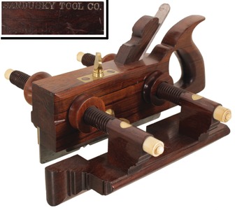 Sandusky Tool Company (Unmarked), No. 133: Hdld. Rosewood Plow Plane