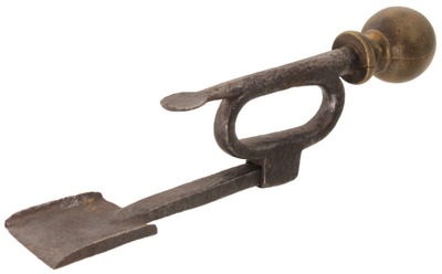 Unmarked: Early French Form Farrier's Butteris