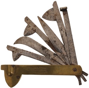 Duvert Freres, Thiers, France: Early Veterinarian's Combination Tool