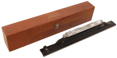 Lufkin Rule Company, Saginaw, Michigan, No. 58: Precision Cast Iron Bench Level