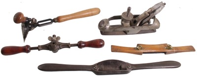 Assorted Makers: Five Clean & Usable Woodworking Tools