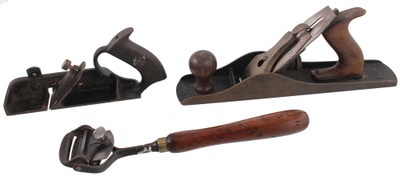 Stanley Rule & Level: Three Clean & Usable Woodworking Planes