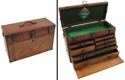 Unmarked: Classic Oak Mach. Tool Chest