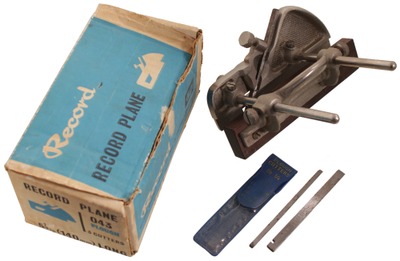 Record Tool Works, Sheffield, England, No. 043: Cast Iron Plow Plane
