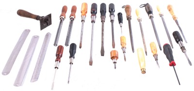 Assorted Makers: Lot Of Clean & Usabl Screwdrivers