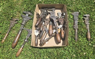 Assorted Makers: Lot Of Wooden Handle Wrench