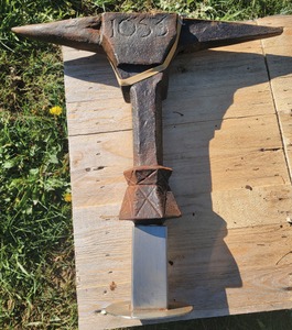 Unmarked: Massive Dbl. Horn Stake Anvil