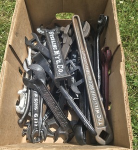 Assorted Makers: Coll. Of Cast Iron Implement Wrenches