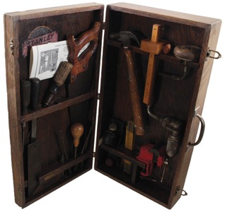 Stanley Rule & Level, No. 903: Oak Hinge Top Tool Chest