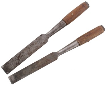 Assorted Makers: Two Extra Clean Timber Framing Chisels