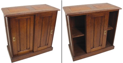 Unmarked: Solid Oak Sliding Door Bookcase