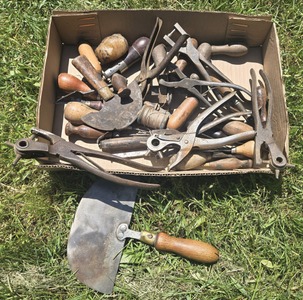 Assorted Makers: Lot Of Clean & Usabl Leather Tool