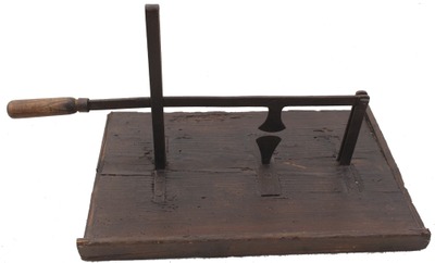 Unmarked: Early Hand Forged Shellfish Openter