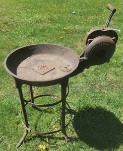Champion Blower & Forge Company, Lancaster, Pennsylvania: Early Cast Iron Farrier's Forge