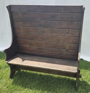 Unmarked: Classic "Pub" Style Bench