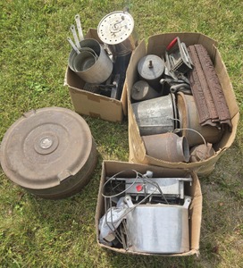 Assorted Makers: Kitchen Tinware Item Opportunity Lot