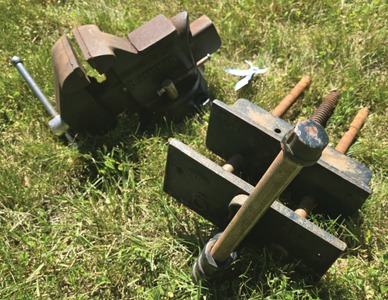 Assorted Makers: Two Clean & Usable Vises