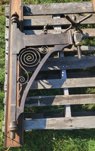 Unmarked: Massive 18th C. B'smith's Drill Pres