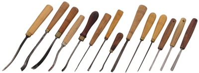 Assorted Makers: Fourteen Clean & Usable Carving Tools