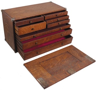 Unmarked: Extra Clean Machinis Oak Tool Chest