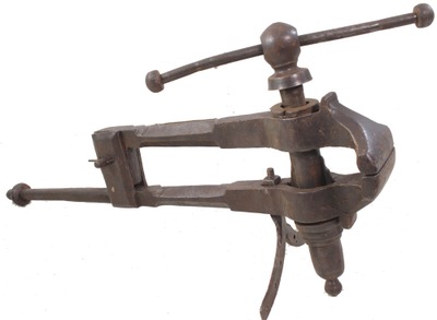 Unmarked: Massive 6" Jaw B'smith's Post Vise