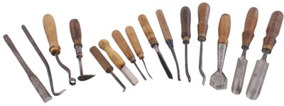 Assorted Makers: Wkg. Set Of Violin Mrks. Carving Tools