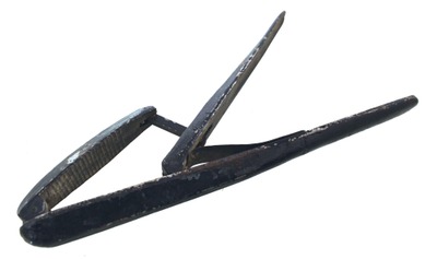 Unmarked: Unus. Lever Action Nut Cracker