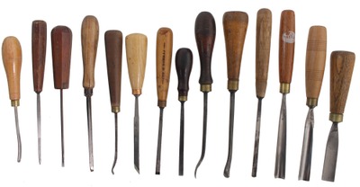 Assorted Makers: Wkg. Set Of 14 Clean Carving Tools