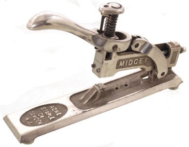 Acme Staple Company, Philadelphia, Pennsylvania: Extra Clean "Midget" Stapler