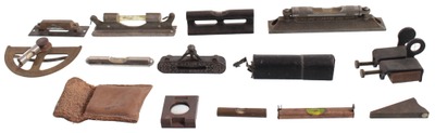 Assorted Makers: Lot Of Small Size |l Levelsnd Levelccesso