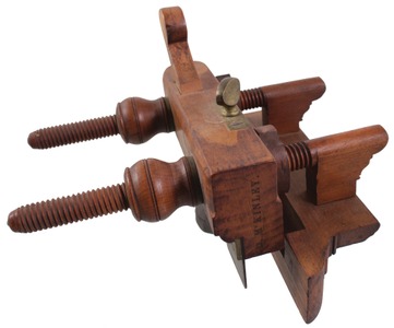 D.M. Mckinley: Clean And Usable Screw Arm Plow Plane