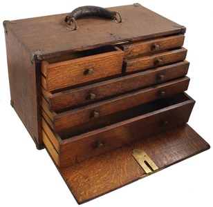 Unmarked: Classic Oak Machinis Tool Chest