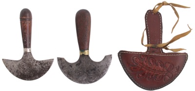 Assorted Makers: Wkg. Pair Of Half Moon Leather Knives