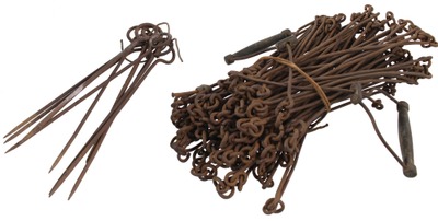 Unmarked: Early Type Surveyor's Chain