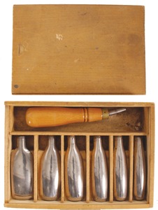 Unmarked: Boxed Set Of Interch Handl Gouges