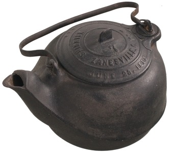 Shinnick & Company, Zanesville, Ohio: Early Patent Cast Iron Tea Kettle
