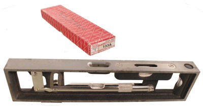 L.S. Starrett Company,  Athol, Massachusetts, No. 133 A: Engineers Inclinometer Level