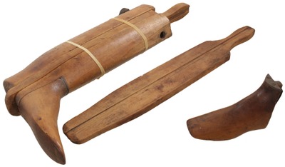Unmarked: Early Wooden Boot Stretcher