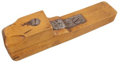 Unmarked: Small Boxwood Ogee Coach Mkrs. Shave