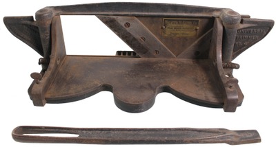 Lion Machine Company, Bridgeport, Connecticut, No. 4: Universal Mitre Trimmer