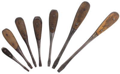 H.D. Smith Company Plantsville, Connecticut: Stepped Set Of Seven "Perfect Handle" Screwdriver