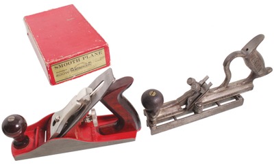 Assorted Makers: Two Clean & Usable Woodworking Planes